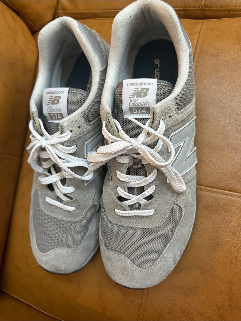 New Balance 574 Men's Sneaker in Light Gray and White - Picture 2 of 3